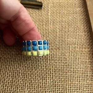Colorful stretch ring